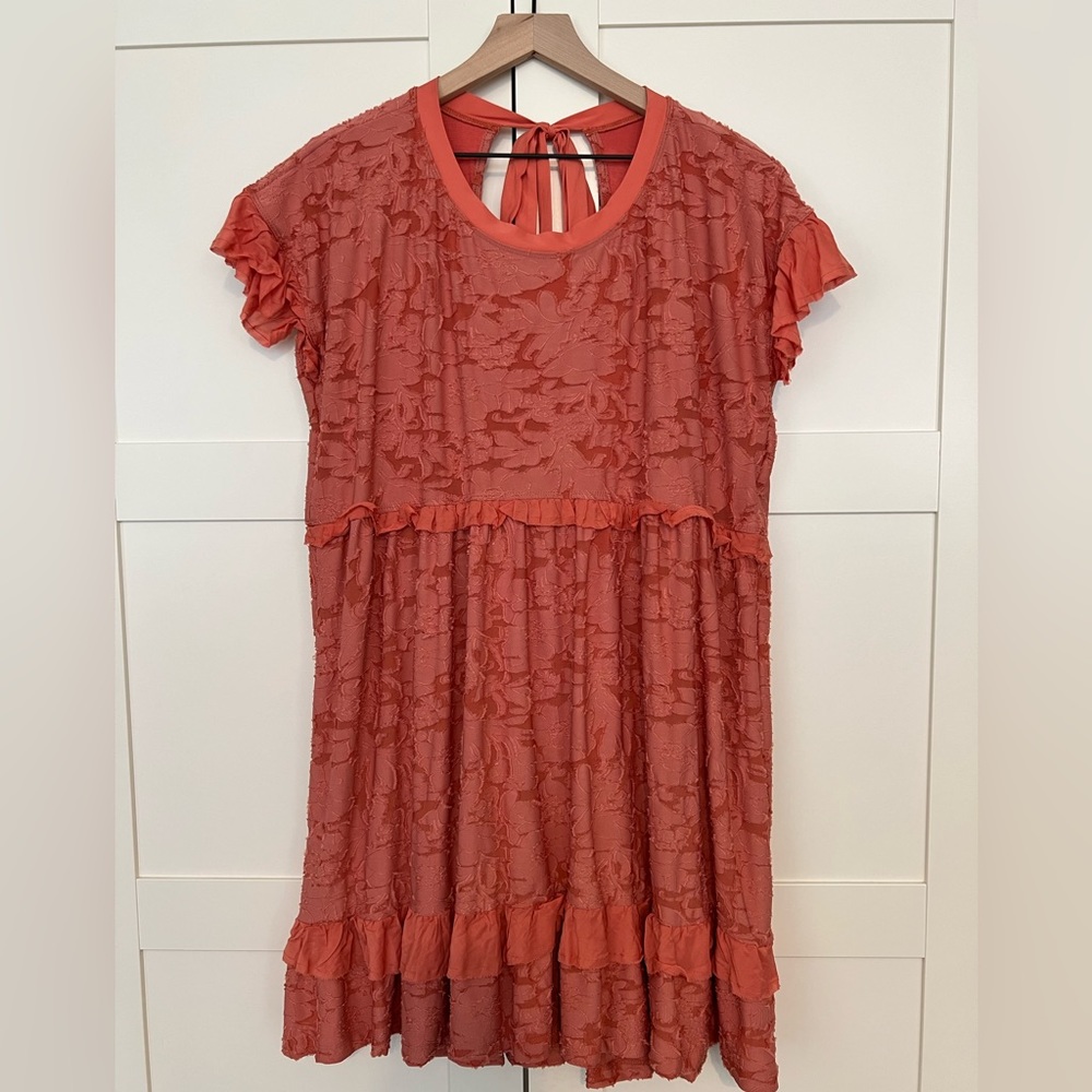 Warm pink swing dress with lace pattern size L